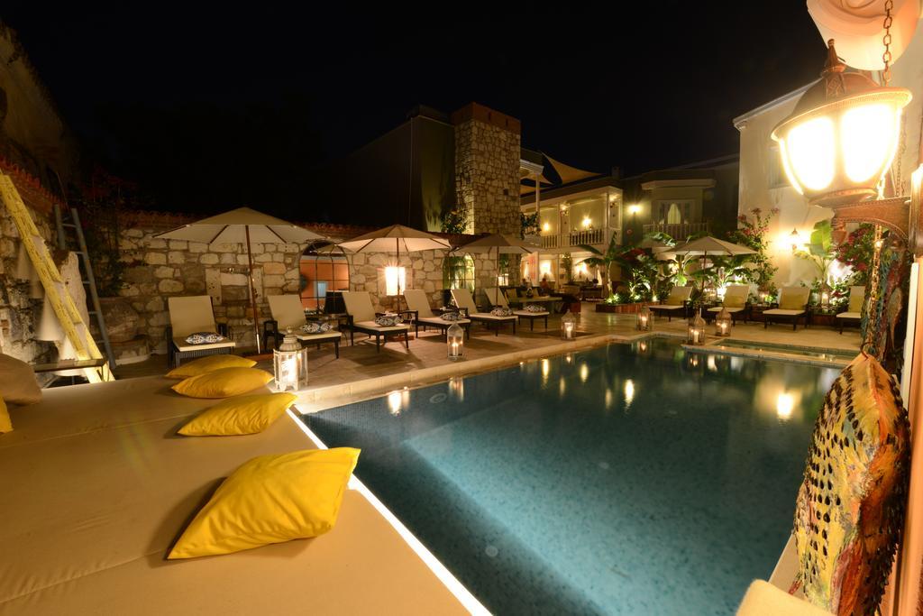 Çeşme Marge Hotel מראה חיצוני תמונה