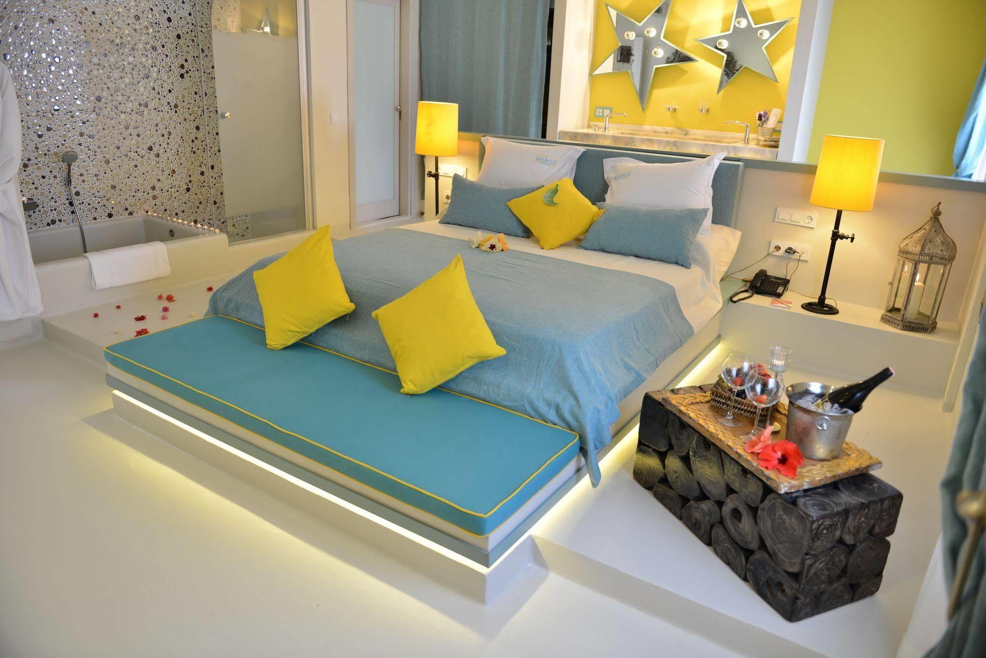 Çeşme Marge Hotel מראה חיצוני תמונה